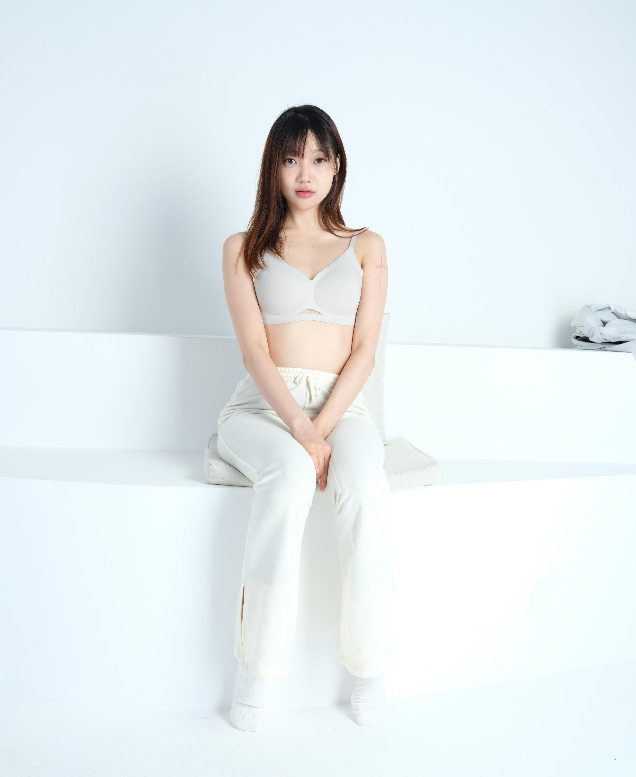 艺库1001.vin国模首发 (14).jpg