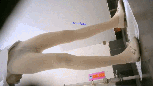 twohxq5691d2aae0f7c2a8.gif